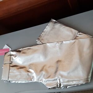 Shoe Dazzle Strait Leather Crop in Metalic Silver